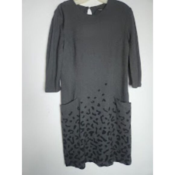 J. McLauglin Grey w/Black Animal Print 3/4 Sleeves Ponte Shift Dress sz Medium - Picture 1 of 10